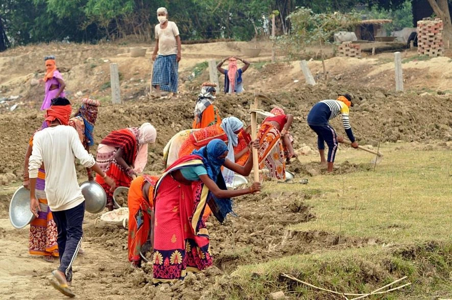 MGNREGA Wage Rates: केंदर सराकर का मज़दूरों के लिए बड़ा तोहफा, मनरेगा की मजदूरी में बंपर बढ़ोतरी