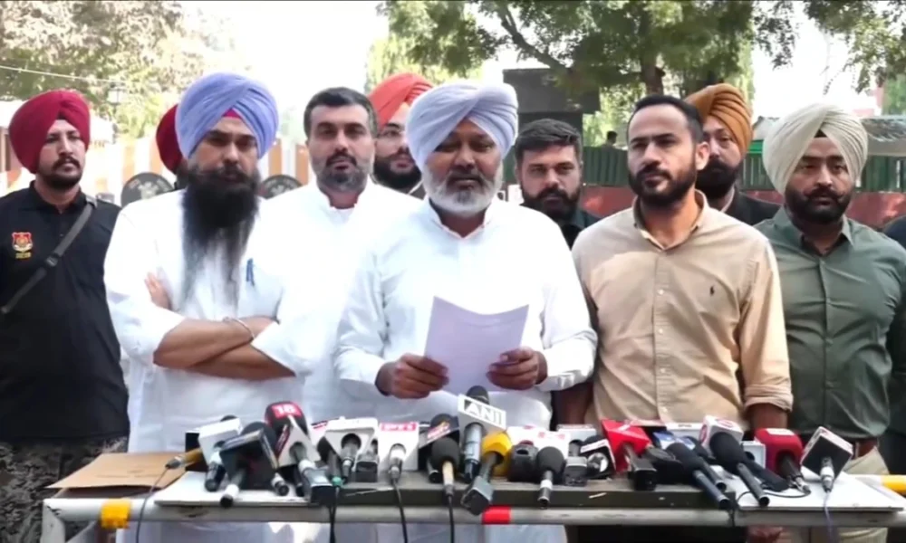 Center का Punjab University पर कब्जा? AAP ने Governor से की मुलाकात, जताया विरोध