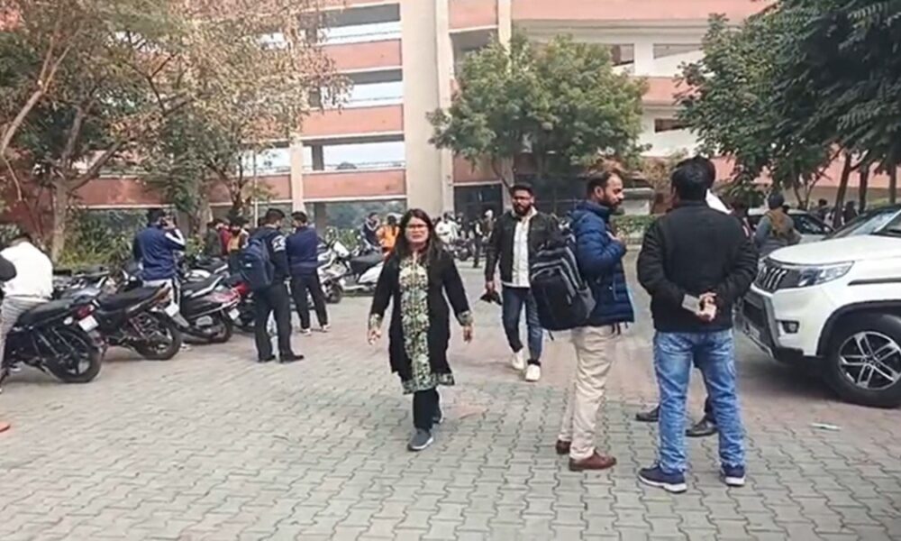 Chandigarh court को बम से उड़ाने की धमकी:ई-मेल पर लिखा- ड्रोन से हमला करेंगे, पुलिस ने चारों तरफ से एरिया सील किया