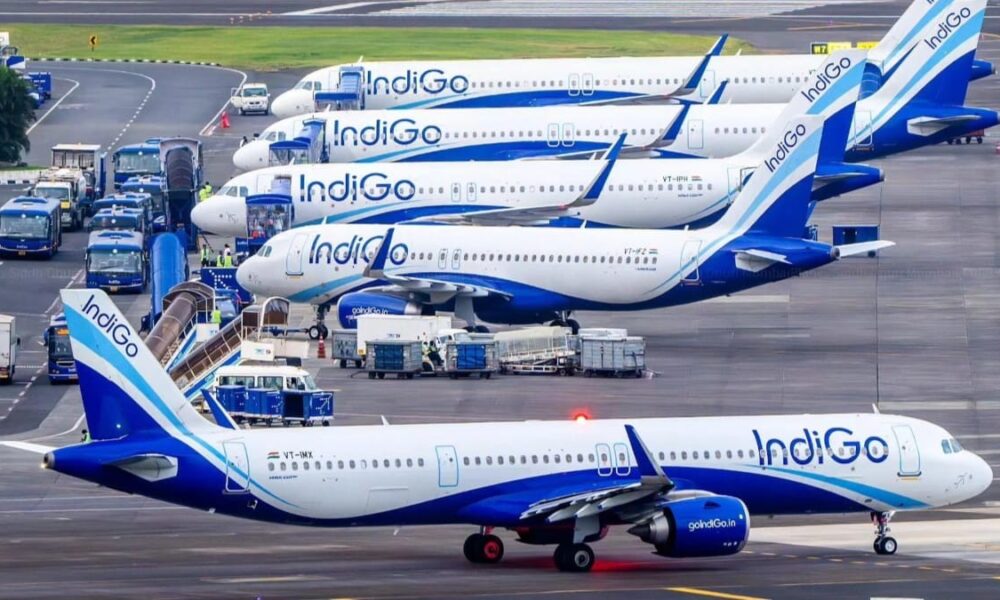 Indigo Crisis: एक दिन में 550 से ज्यादा Flights Cancelled, Airports पर हाहाकार— Government ने लगाई Indigo को फटकार