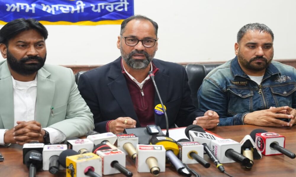 मजदूरों की रोजगार गारंटी खत्म करने के लिए भाजपा ने मनरेगा में बदलाव किया- Pawan Kumar