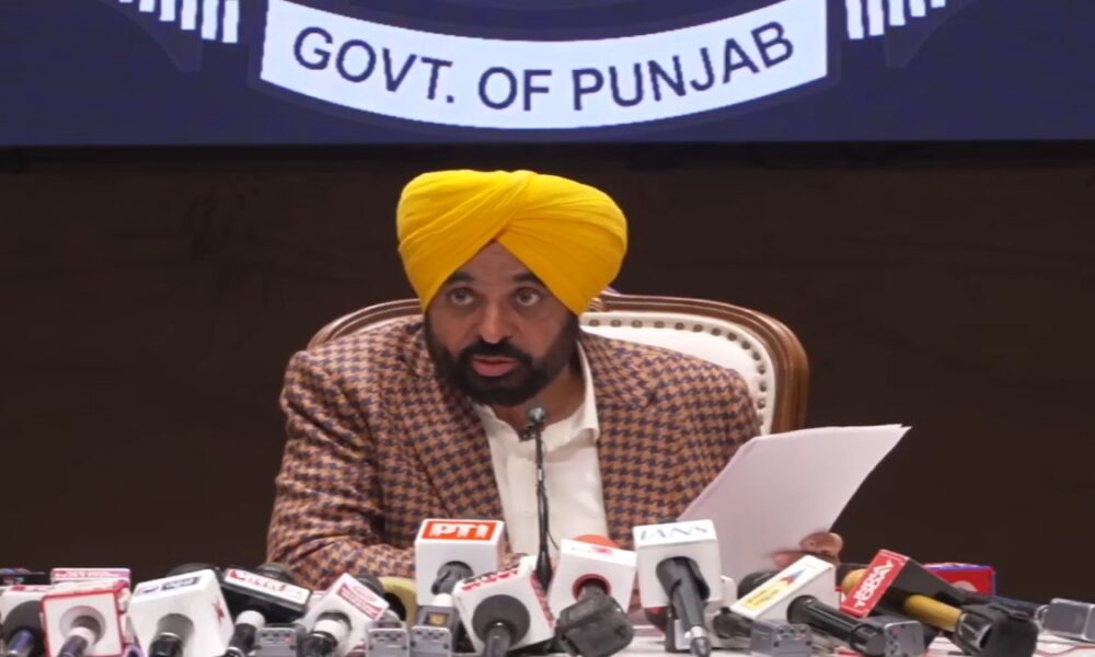 CM मान बोले- अकाली दल छिपकलियों की पार्टी बन गया:साहिबजादों के कार्टून पर BJP पर कार्रवाई क्यों नहीं; पावन स्वरूपों के मामले में एक्शन होगा